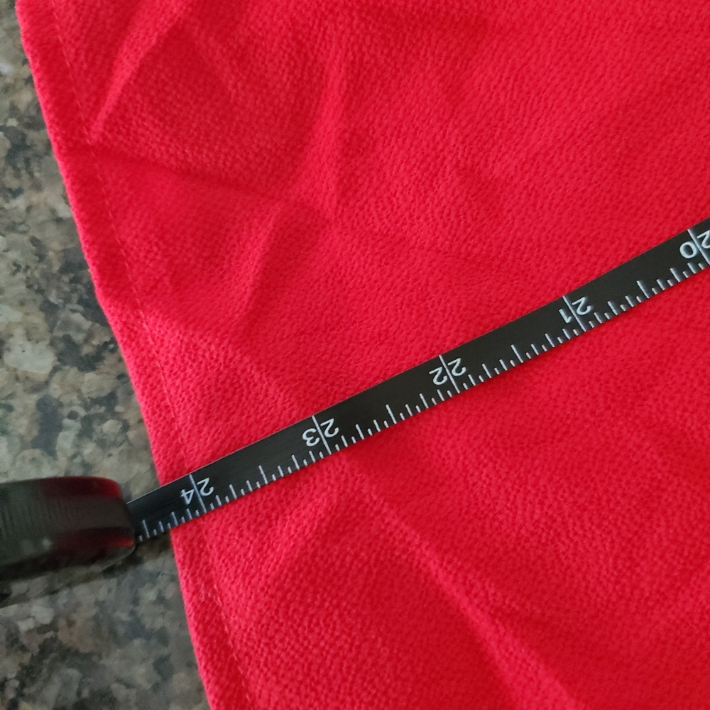 Beautiful and Versatile Red Top - Picture 5 of 5